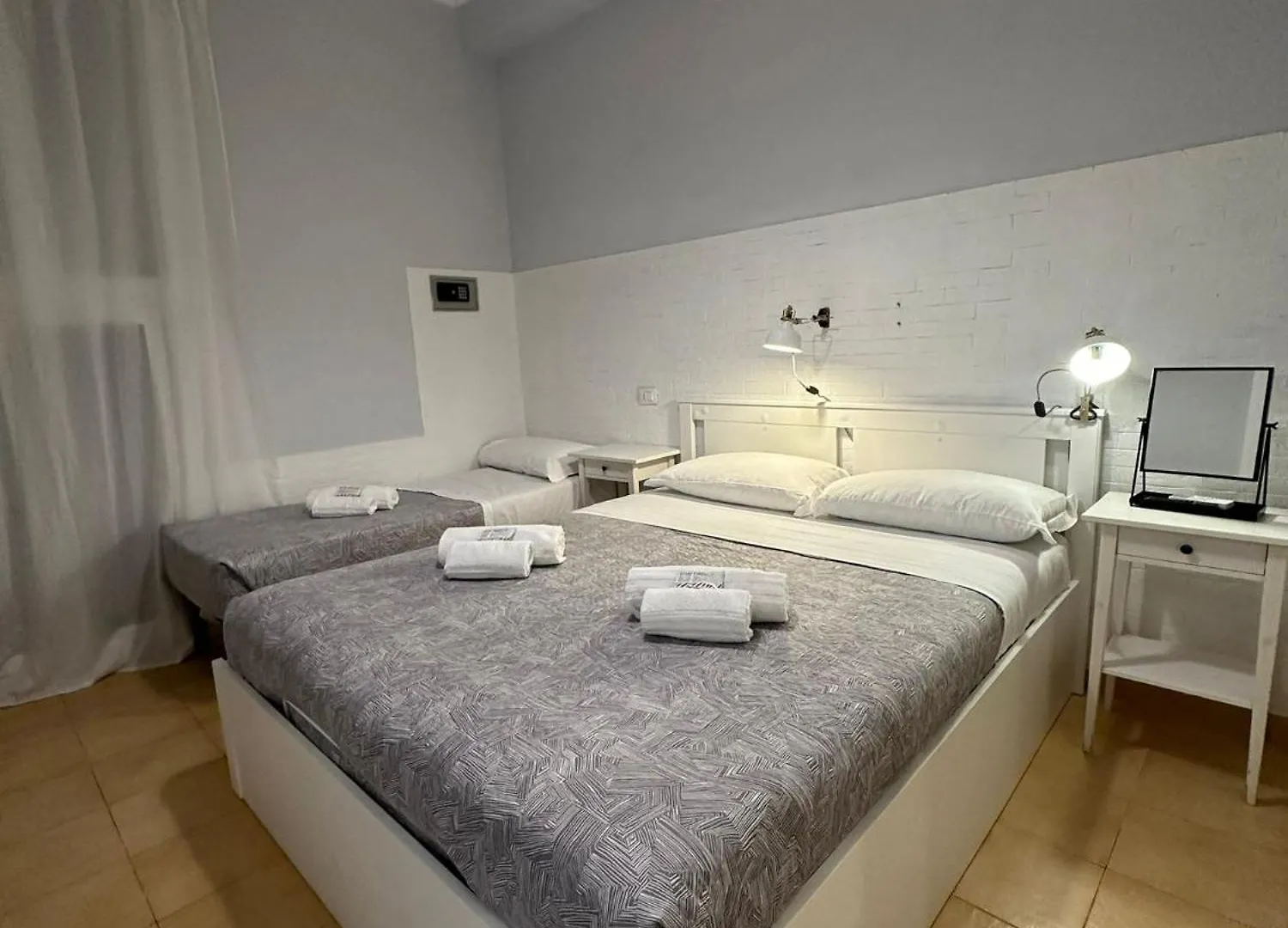 **  Double B Bed & Breakfast Rome Italy